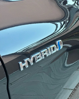 Toyota Camry cena 109900 przebieg: 85000, rok produkcji 2019 z Sierpc małe 191